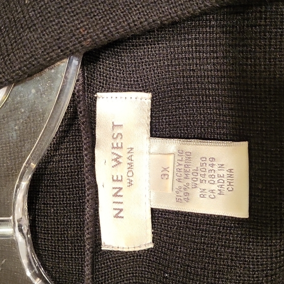 Nine West Cropped Style Sweater Jacket - Picture 3 of 5